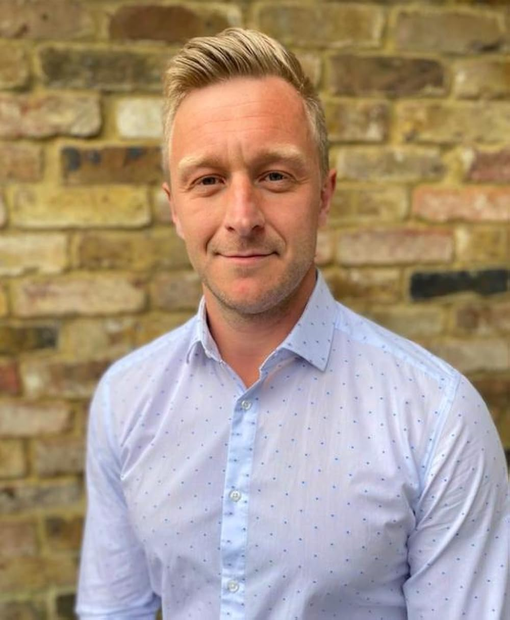 Owain Walbyoff: Biography, Career, Leadership, and Industry Impact
