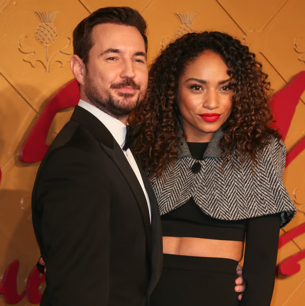 martin compston wife