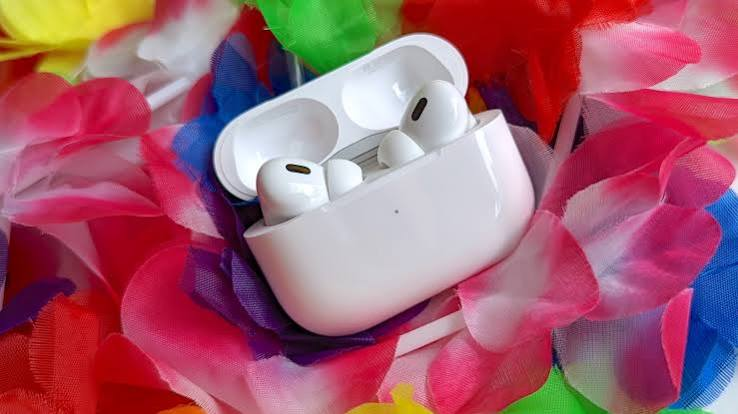 why do my airpods keep disconnecting
