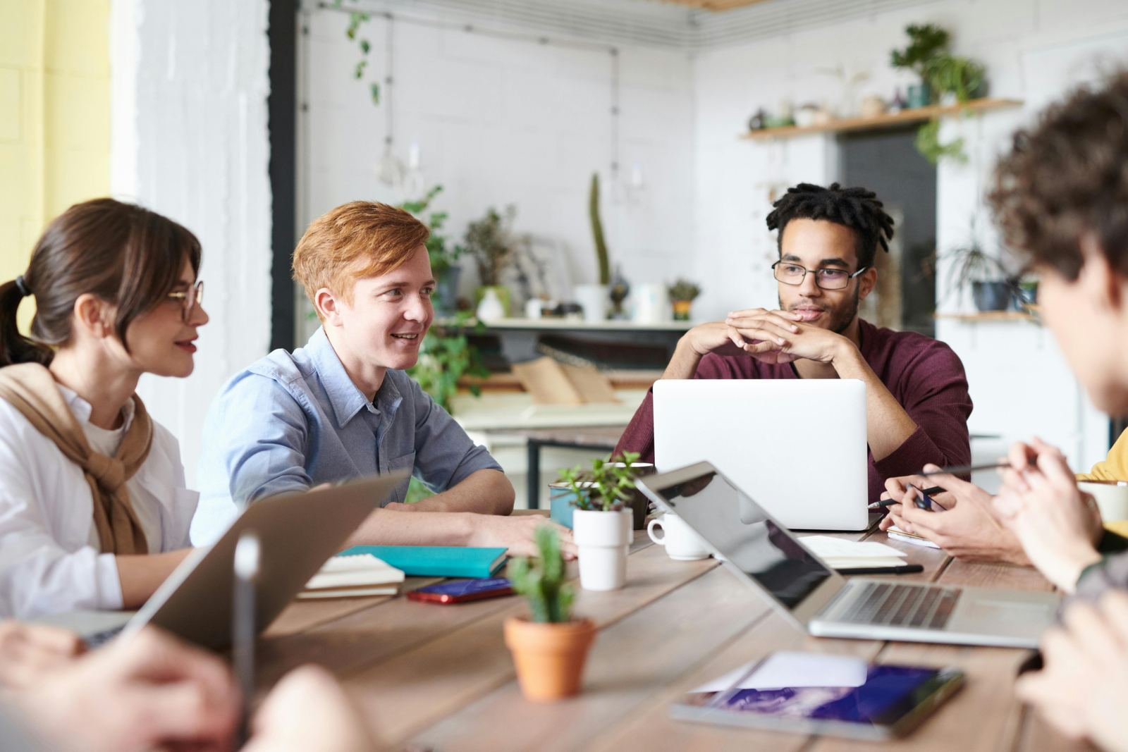 OnlyWorkMoods com: Everything You Need to Know About This Emerging Content Platform
