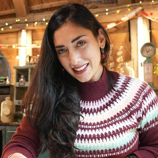 Angelina Bakalarou Nationality: Her Greek Heritage, Career, and Life in The Repair Shop