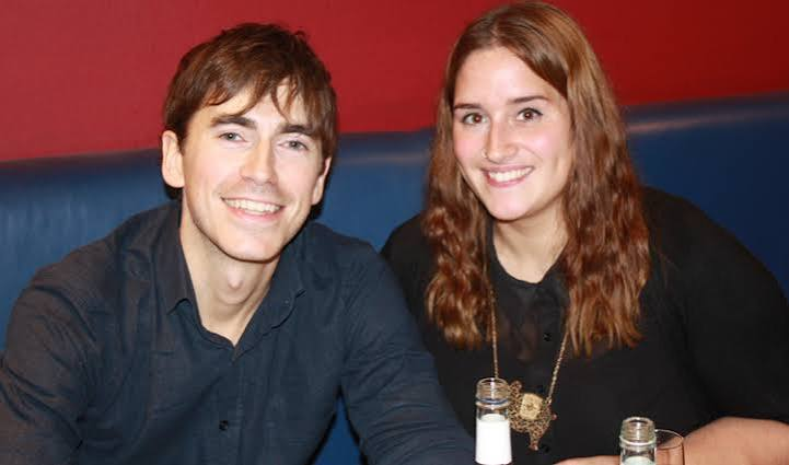 Simon Reeves wife